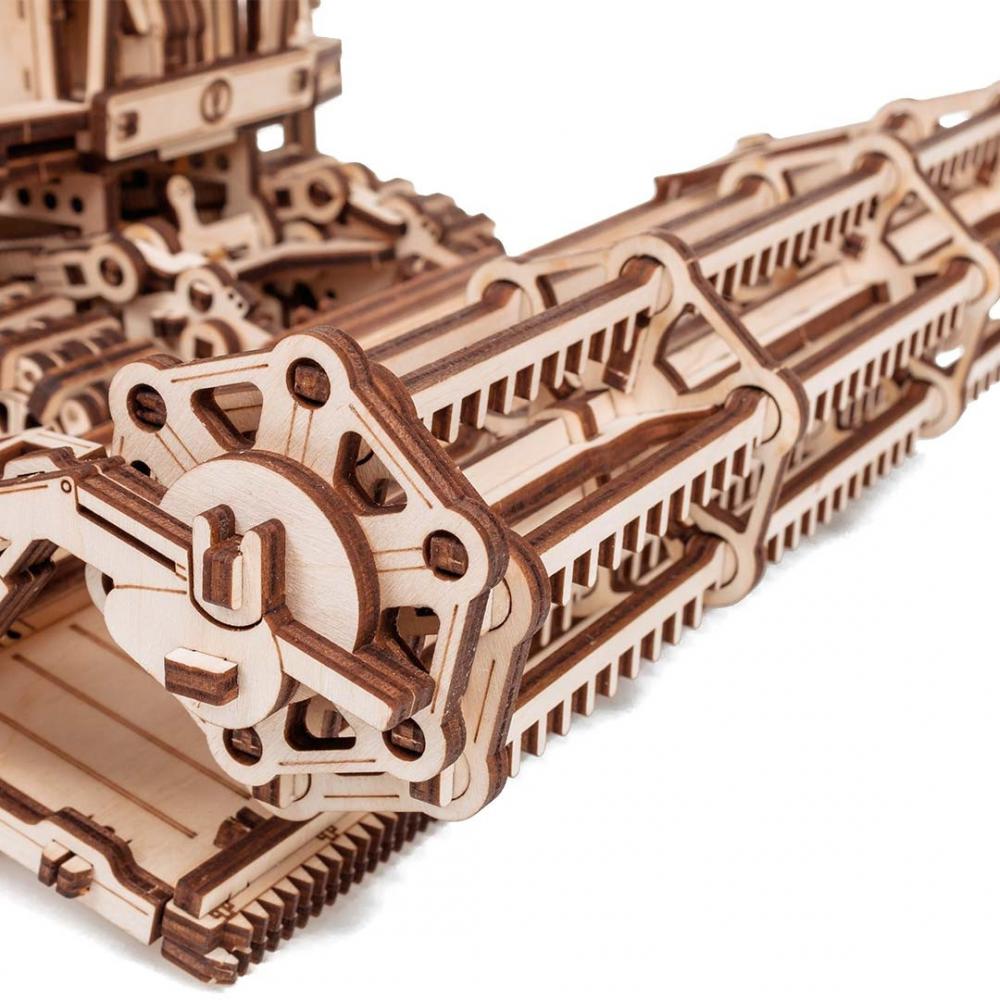 Сборные модели Eco-Wood-Art Косилка самоходная CS-150C