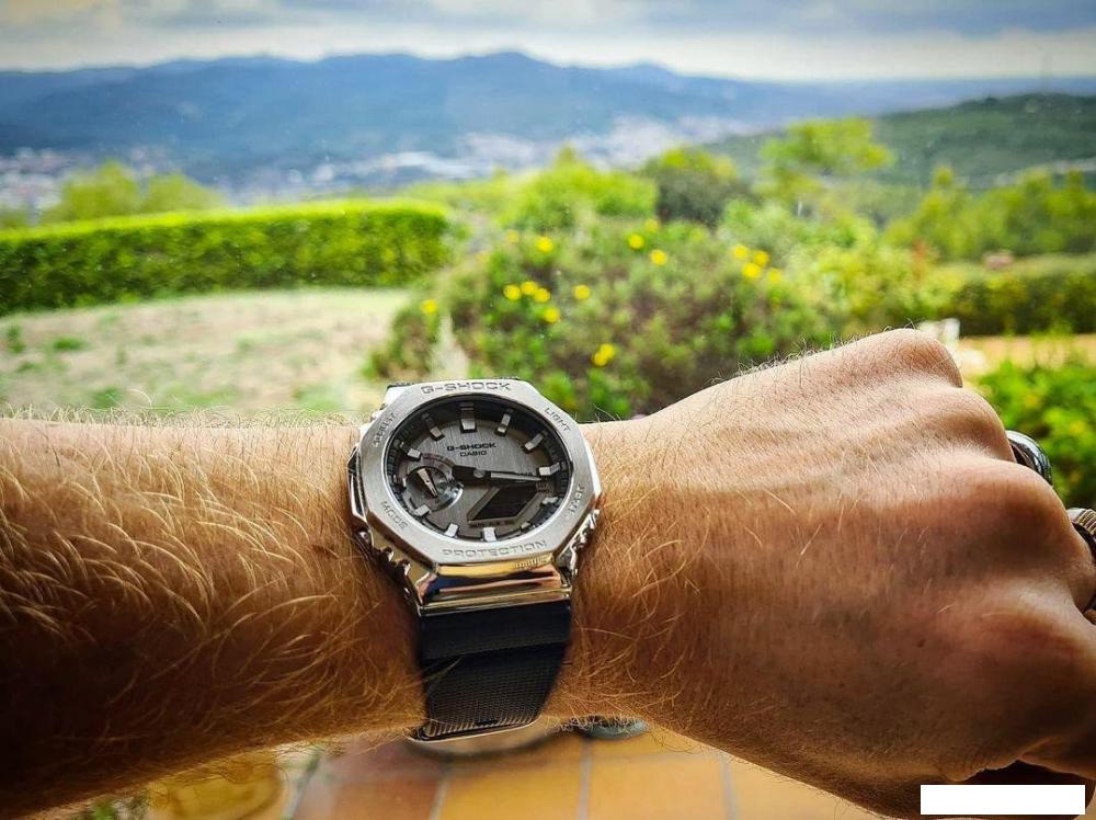 Наручные часы Casio G-Shock GM-2100-1A