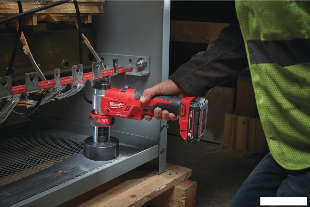 Пробойник Milwaukee M18 HKP-201C Force Logic 4933451202 (с 1-им АКБ, кейс)