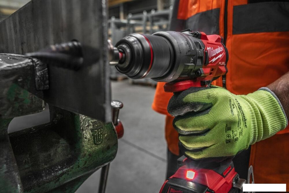 Ударная дрель-шуруповерт Milwaukee M18 FUEL M18FPD3-402C 4933492473 (с 2-мя АКБ 4 Ач, кейс)