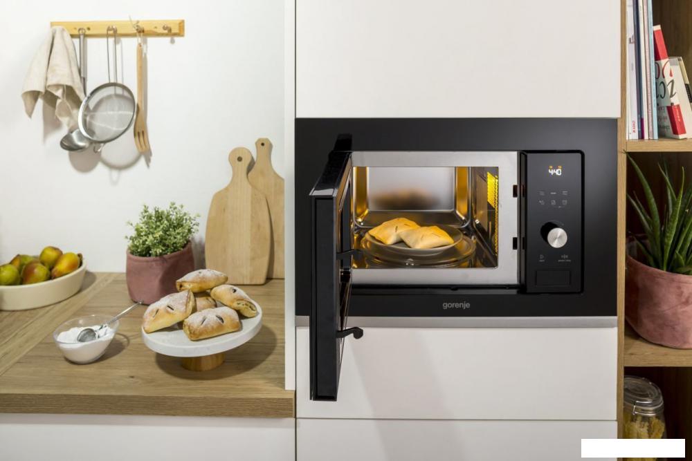 Микроволновая печь Gorenje BM201AG1X