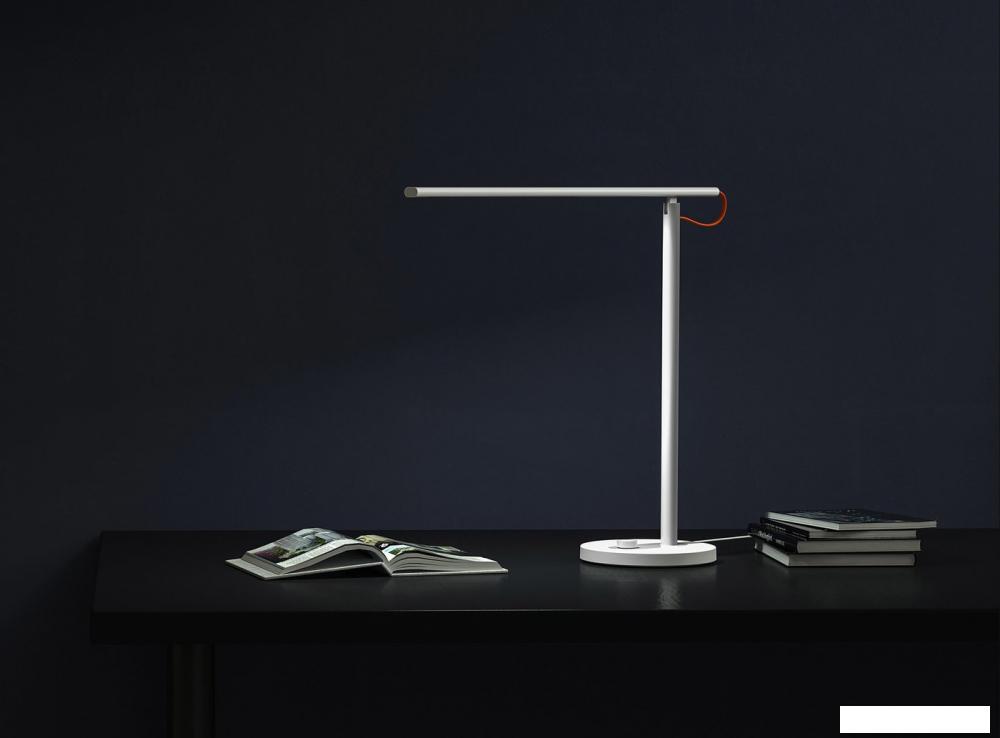 Настольная лампа Xiaomi Mi Smart LED Desk Lamp 1S MJTD01SYL (китайская версия)
