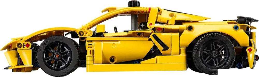 Конструктор LEGO Technic 42205 Chevrolet Corvette