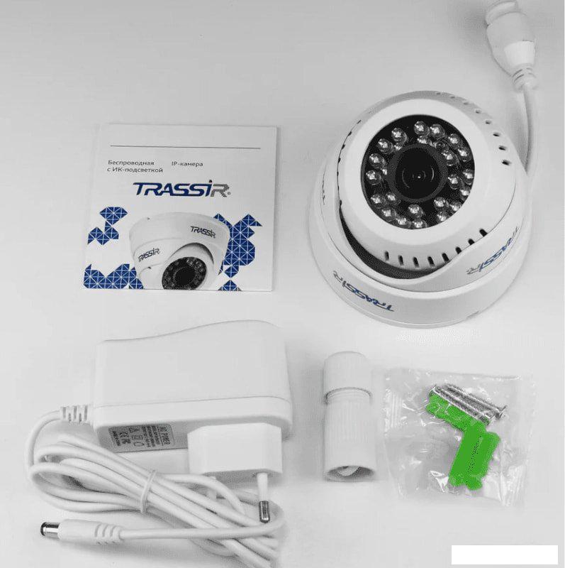 IP-камеры TRASSIR TR-D8121IR2W