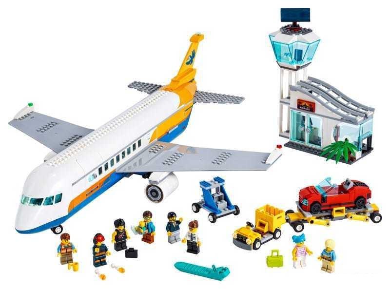 Конструктор LEGO City 60262 Пассажирский самолёт