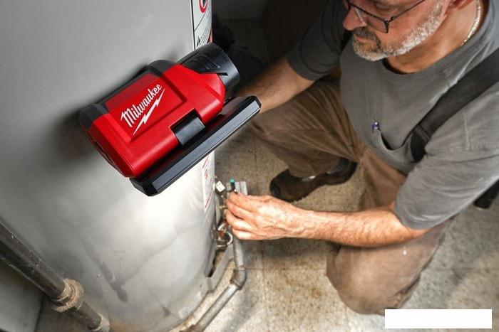 Фонарь Milwaukee M12 PAL-0 4933478226 (без АКБ)