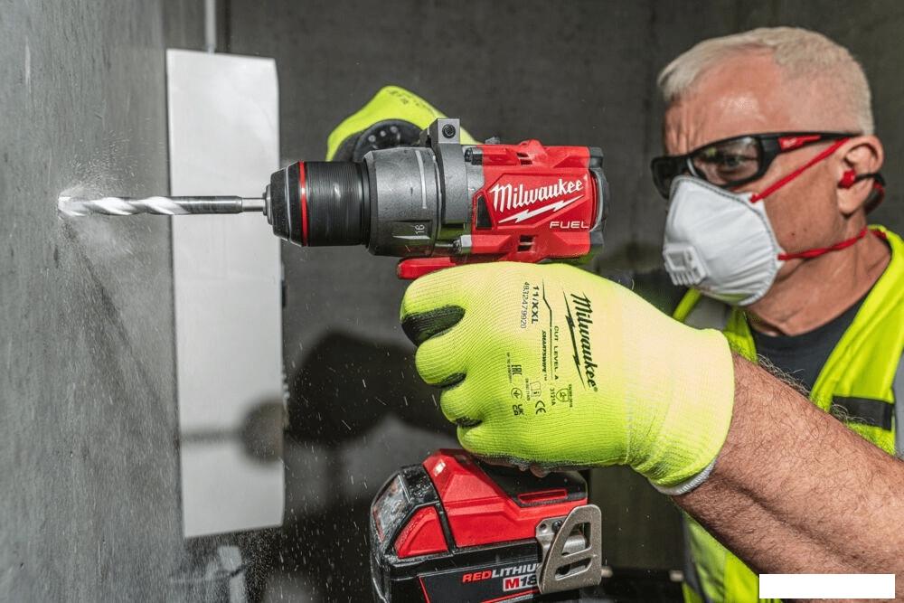 Ударная дрель-шуруповерт Milwaukee M18 FUEL M18FPD3-402C 4933492473 (с 2-мя АКБ 4 Ач, кейс)