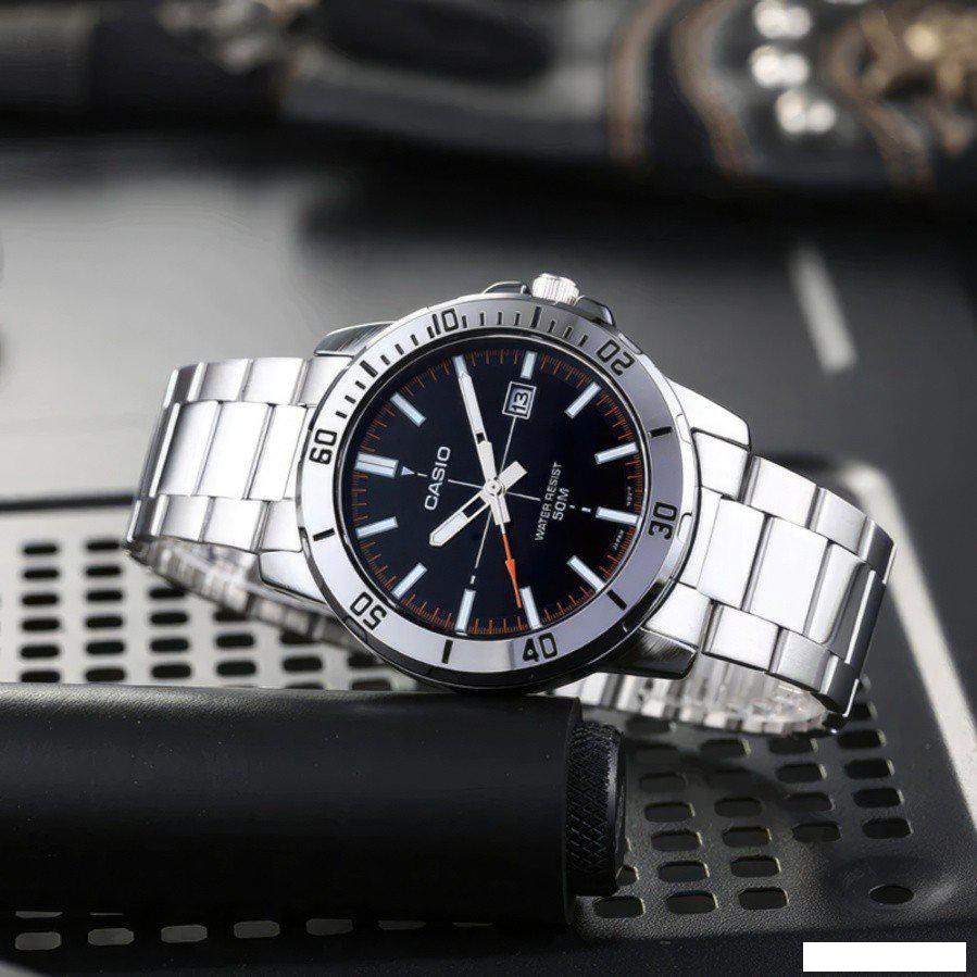 Наручные часы Casio MTP-VD01D-1E2