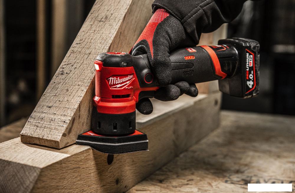 Дельташлифмашина Milwaukee M12FDSS-0B 4933479680 (без АКБ)