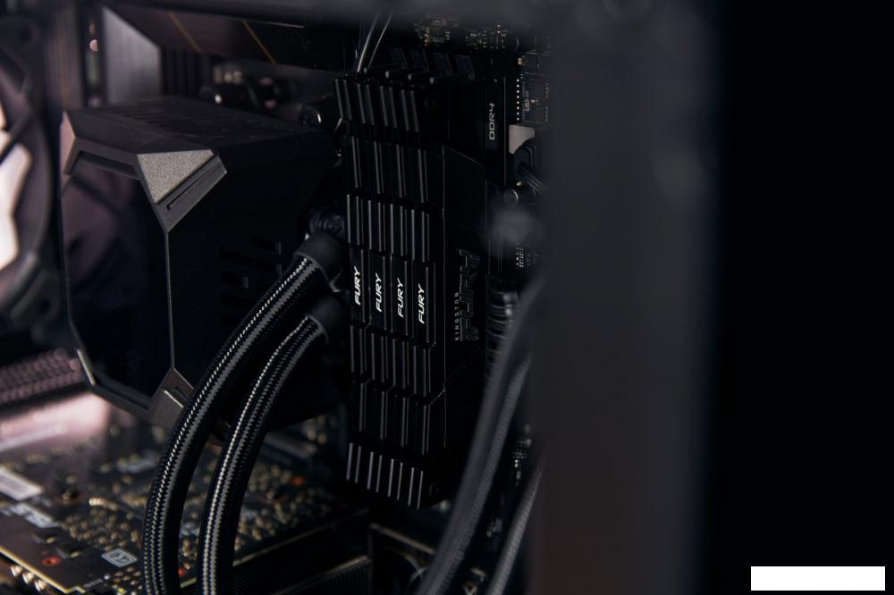 Оперативная память Kingston FURY Renegade 16ГБ DDR4 4000МГц KF440C19RB12/16