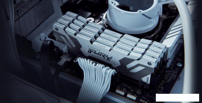 Оперативная память Kingston FURY Renegade 32ГБ DDR5 6400 МГц KF564C32RW-32
