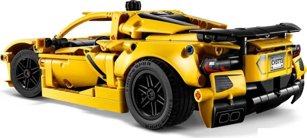 Конструктор LEGO Technic 42205 Chevrolet Corvette