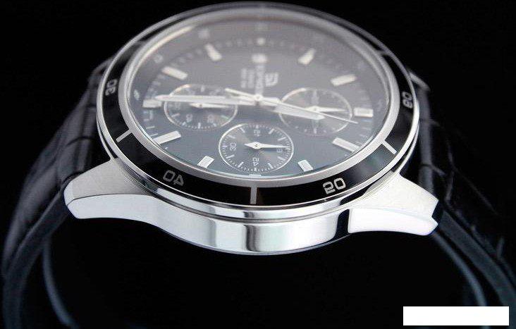Наручные часы Casio EFR-526L-1A