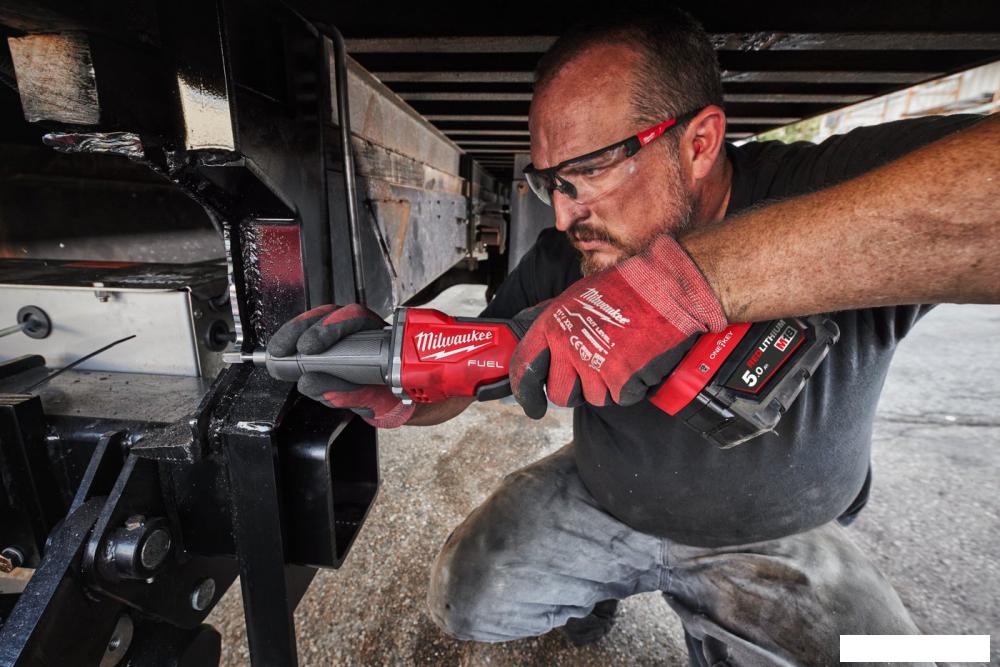 Прямошлифовальная машина Milwaukee M18 FDGROVPDB-0X One-Key Fuel 4933480957 (без АКБ, кейс)