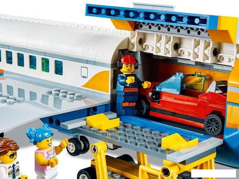 Конструктор LEGO City 60262 Пассажирский самолёт