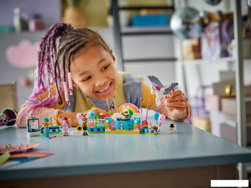 Конструктор LEGO Friends Костюмированная вечеринка с единорогом и феей 42661