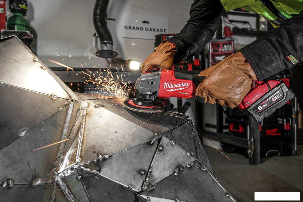 Угловая шлифмашина Milwaukee M18 ONEFSAG125XPDB-0X Fuel One Key 4933478434 (без АКБ)