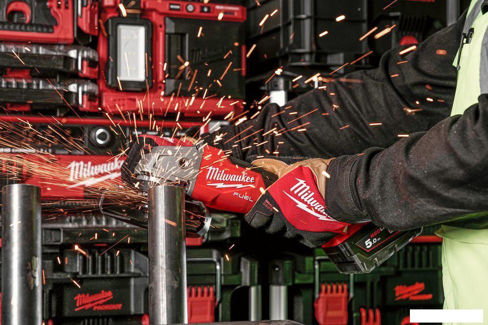 Угловая шлифмашина Milwaukee M18 FSAG125X-0 Fuel 4933478701 (без АКБ)