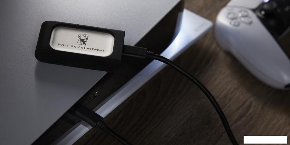 Внешний накопитель Kingston XS2000 2TB SXS2000/2000GA