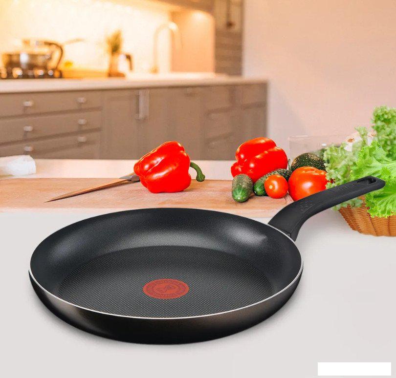 Сковорода Tefal Easy Plus 04237124