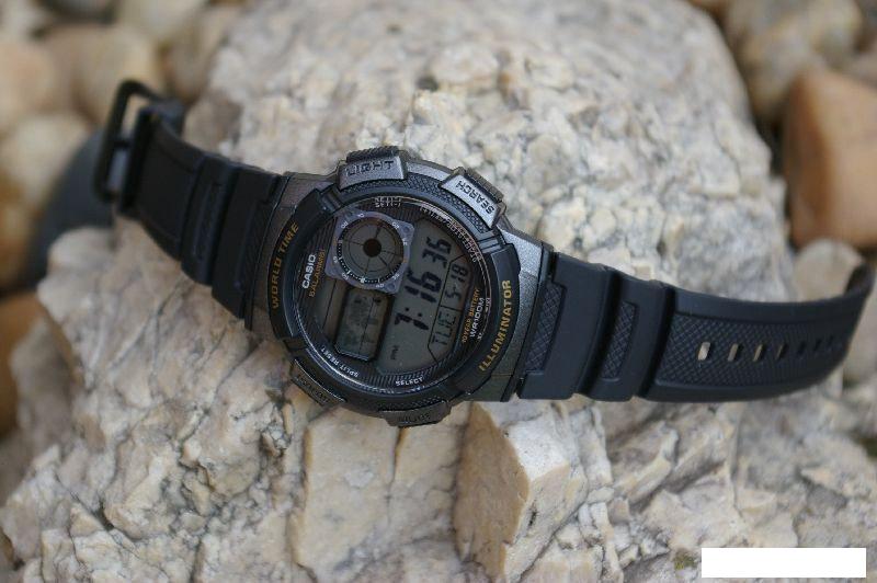 Наручные часы Casio AE-1000W-1A