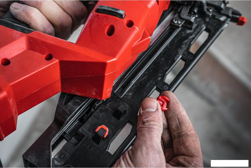 Milwaukee M18 FN16GA-0X Fuel 4933478094 (без АКБ, кейс)