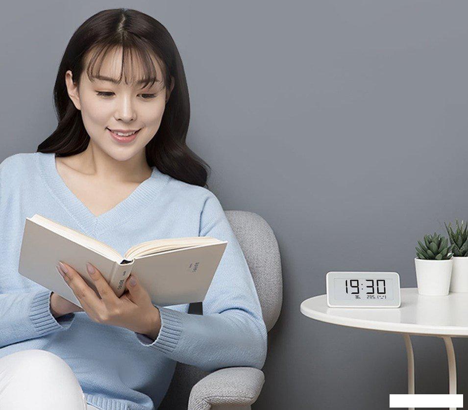 Термогигрометр Xiaomi Temperature and Humidity Monitor Clock LYWSD02MMC (международная версия)