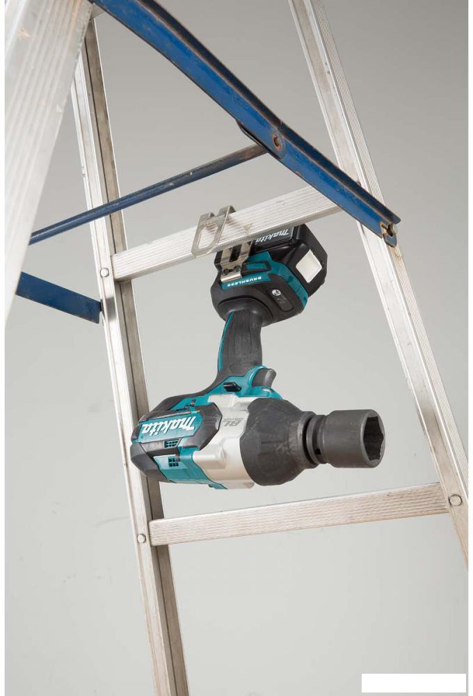 Гайковерт Makita DTW1002Z (без АКБ)