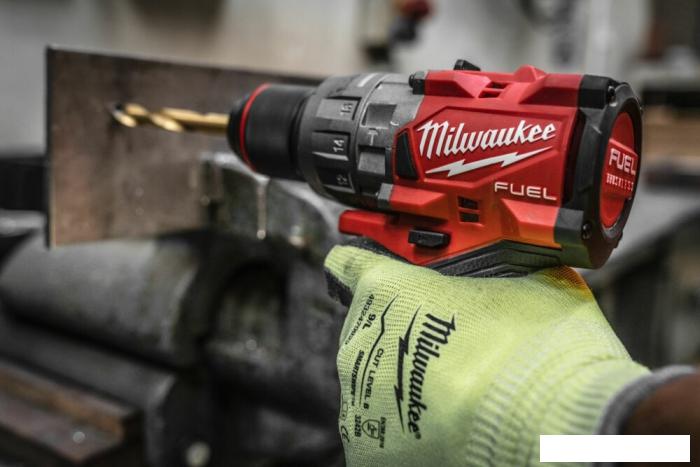 Ударная дрель-шуруповерт Milwaukee M18 FUEL M18FPD3-402C 4933492473 (с 2-мя АКБ 4 Ач, кейс)