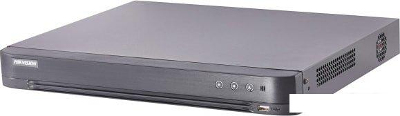 Гибридный видеорегистратор Hikvision iDS-7208HUHI-M2/FA