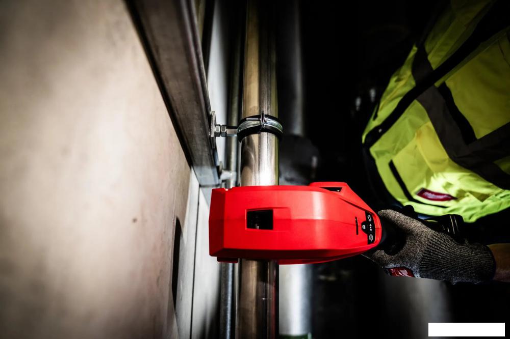 Труборез Milwaukee M12 PCSS54-0 4933498374 (без АКБ)
