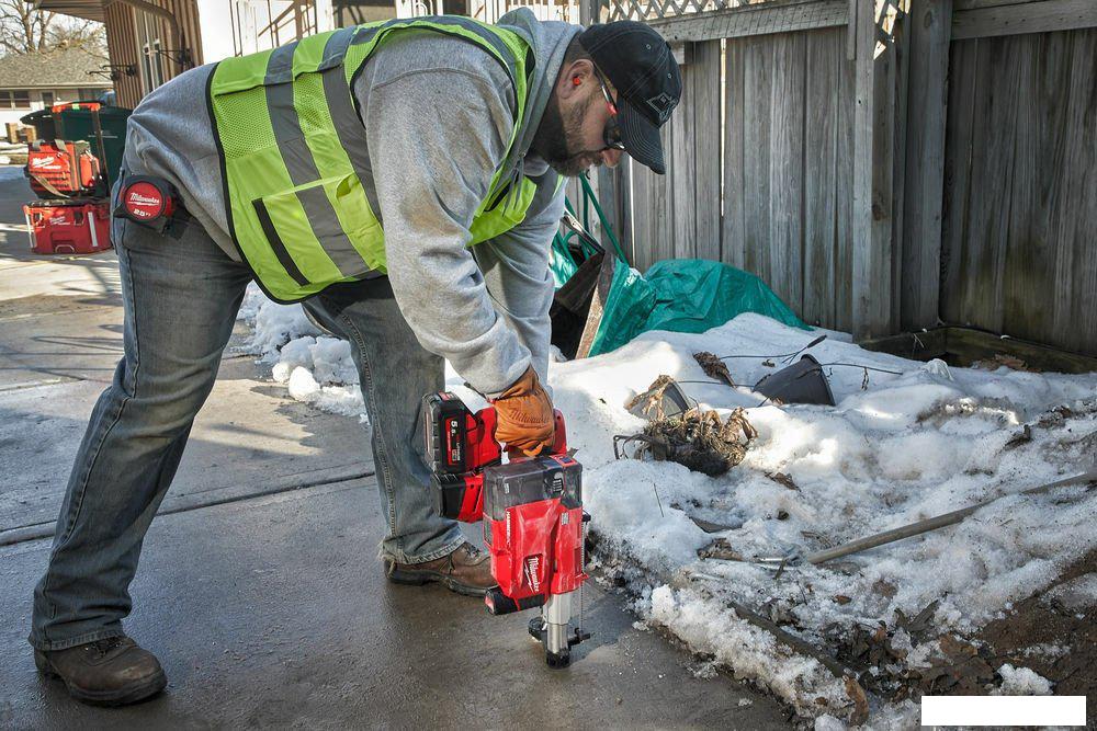 Система пылеудаления Milwaukee M12UDEL-0B 4933471460 (без АКБ)