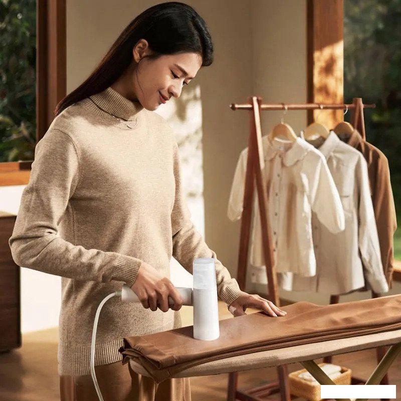 Отпариватель Xiaomi Handheld Garment Steamer MJGTJ02LF (евровилка)
