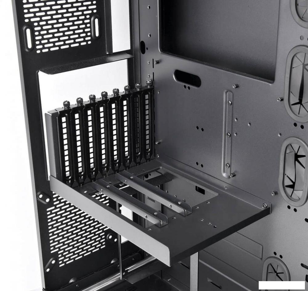 Корпус Thermaltake Core P8 TG CA-1Q2-00M1WN-00