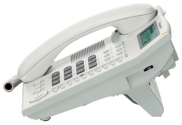Проводной телефон Panasonic KX-TS2388RUW (белый)