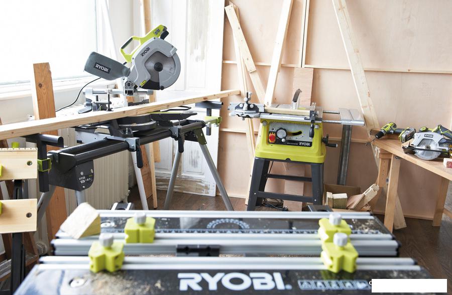 Торцовочная пила Ryobi EMS216L