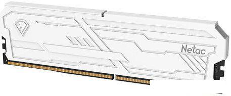 Оперативная память Netac Shadow III 16ГБ DDR4 3200 МГц NTSHD4P32SP-16W