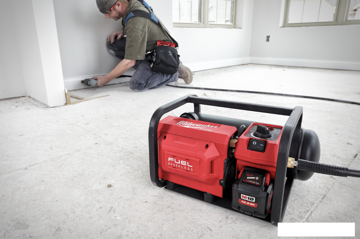 Компрессор Milwaukee M18 FUEL FAC-0 4933472166 (без АКБ)