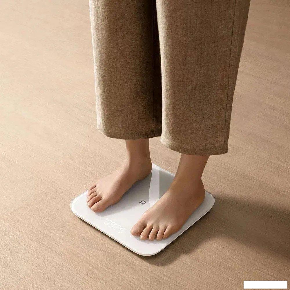 Напольные весы Xiaomi Mijia Body Fat Scale S200 MJTZC02YM (белый)