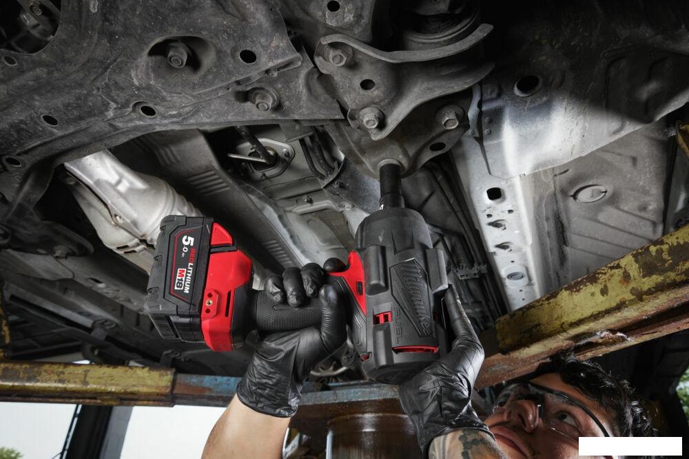 Гайковерт Milwaukee M18 FUEL M18FHIW2F12-502X 4933492783 (с 2-мя АКБ, кейс)