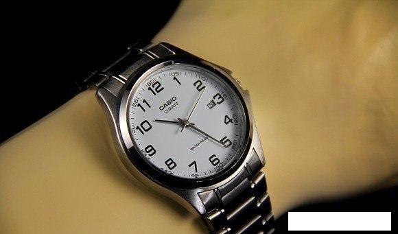 Наручные часы Casio MTP-1183A-7B