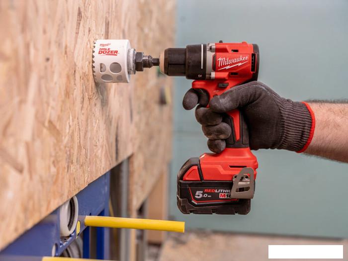 Дрель-шуруповерт Milwaukee M18 M18BLDDRC-502C 4933492835 (с 2-мя АКБ 5 Ач, кейс)
