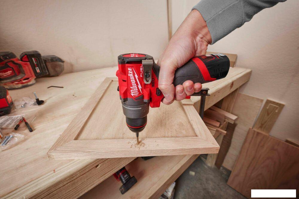 Дрель-шуруповерт Milwaukee M12 FUEL M12FDD2-0 4933479872 (без АКБ)