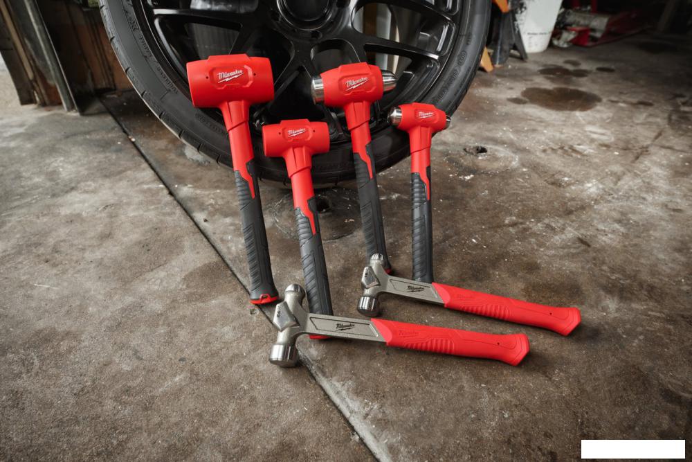 Молоток Milwaukee 4932492351
