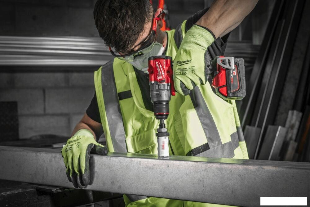 Ударная дрель-шуруповерт Milwaukee M18 FUEL M18FPD3-402C 4933492473 (с 2-мя АКБ 4 Ач, кейс)