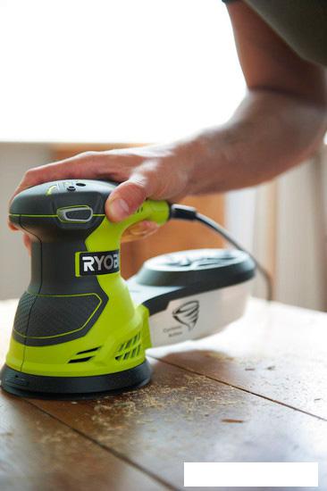 Эксцентриковая шлифмашина Ryobi ROS300