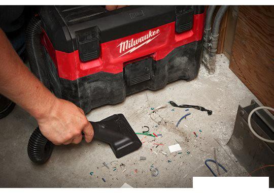Пылесос Milwaukee M18 VC2-0
