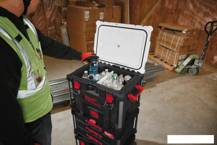 Термобокс Milwaukee PackOut XL 4932478648