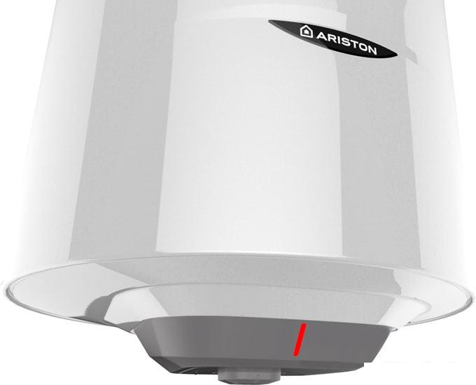 Накопительный электрический водонагреватель Ariston PRO1 R ABS 30 V Slim