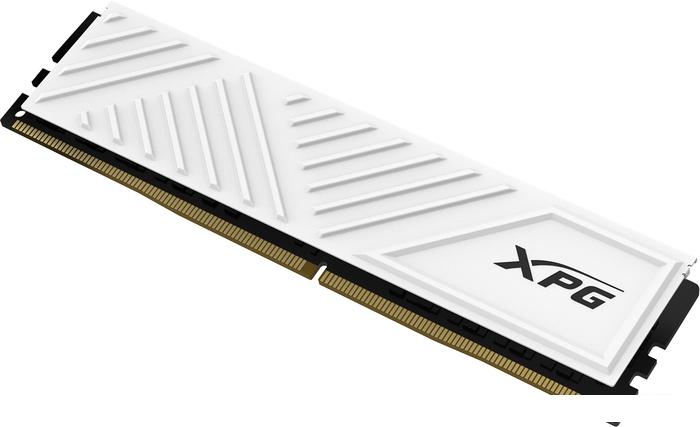 Оперативная память ADATA XPG GAMMIX D35 8ГБ DDR4 3200 МГц AX4U32008G16A-SWHD35